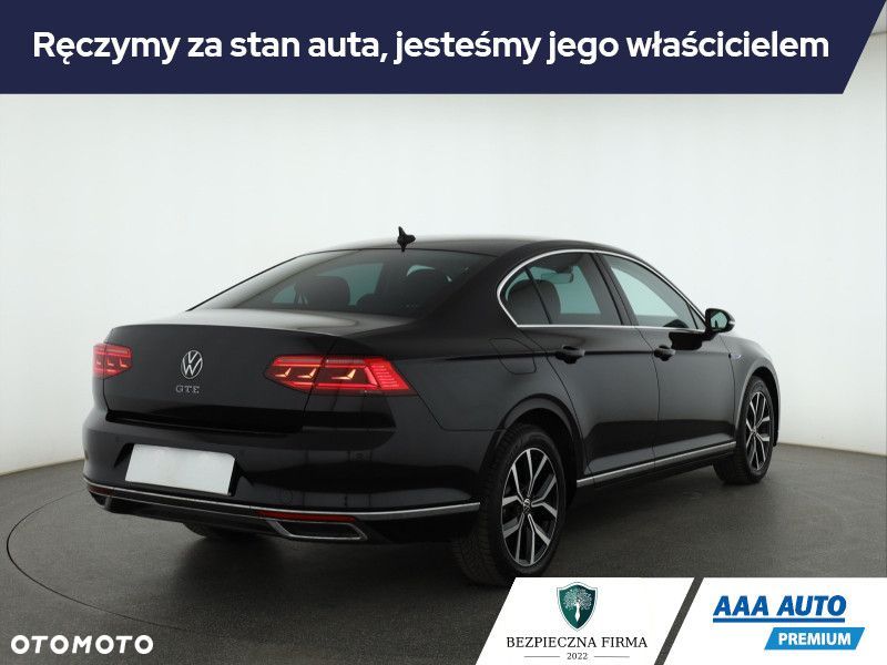 Volkswagen Passat - 7