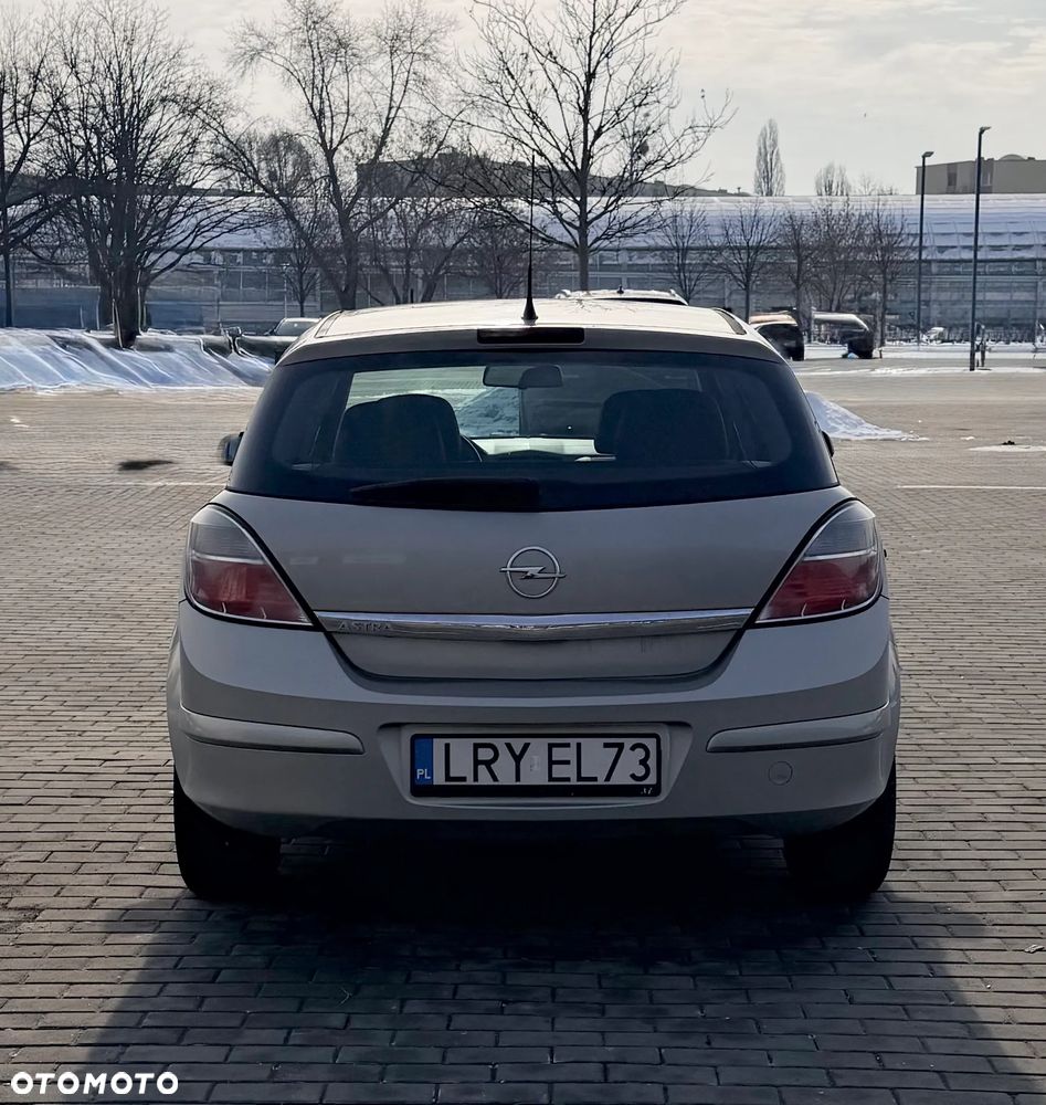 Opel Astra 1.6 Easytronic Cosmo - 4