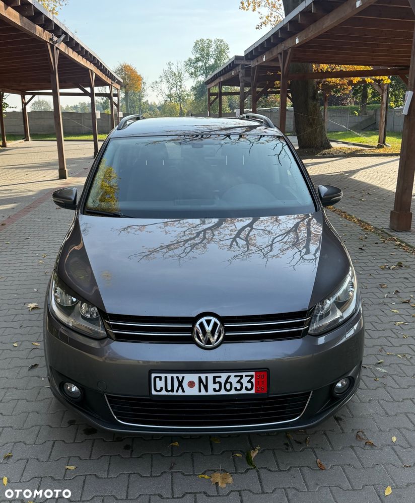 Volkswagen Touran 2011 photo 4