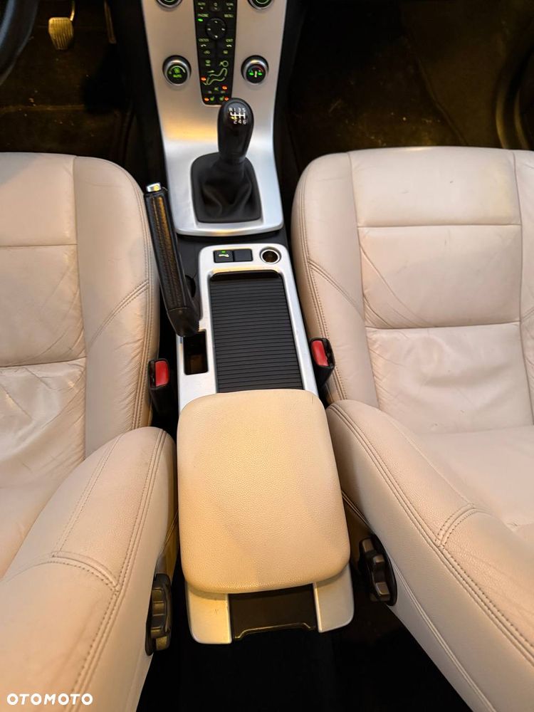 Volvo V50 DPF D2 Momentum - 26