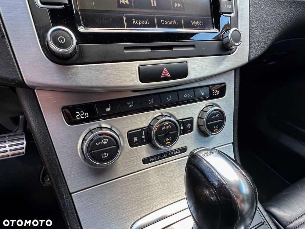 Volkswagen Passat 2.0 TDI Comfortline DSG - 29