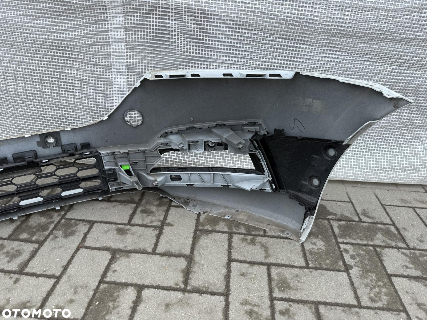 SKODA OCTAVIA IV ZDERZAK PRZEDNI PRZÓD 5E0807221 - 9