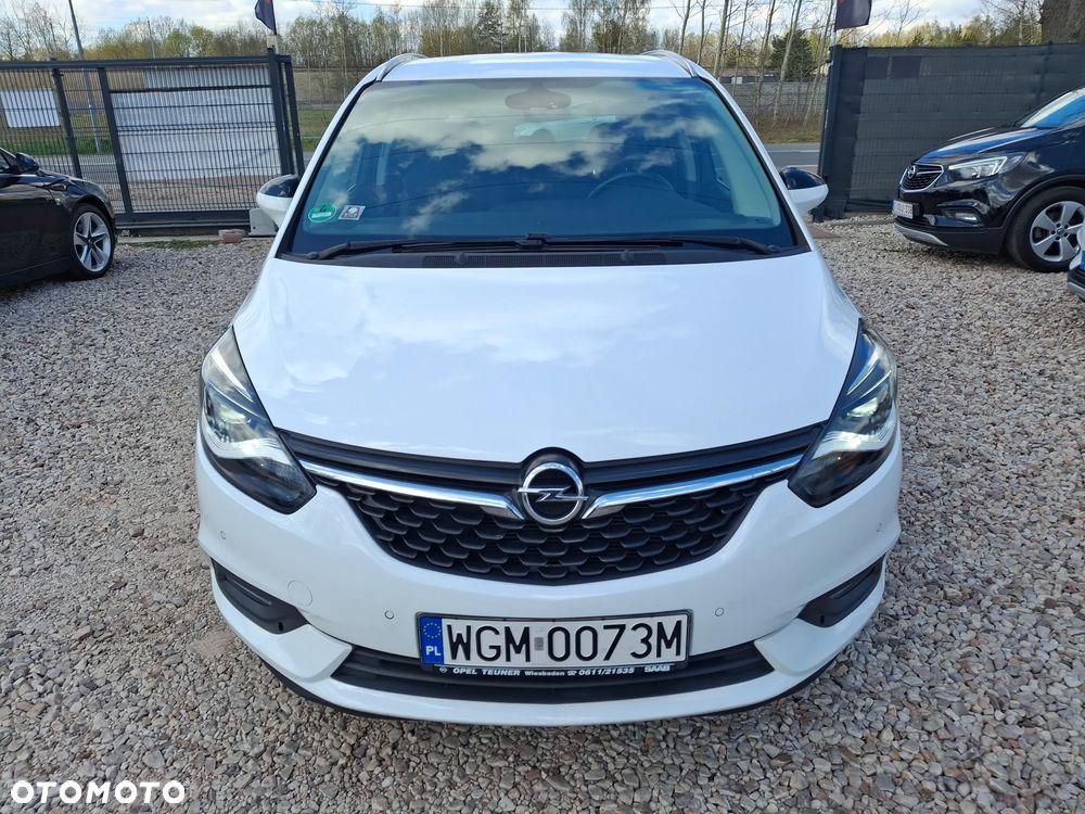 Opel Zafira Tourer 1.6 SIDI Turbo Innovation - 4