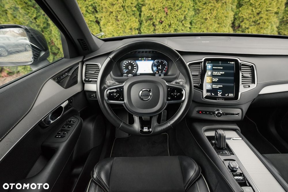 Volvo XC 90 D5 AWD R-Design - 11