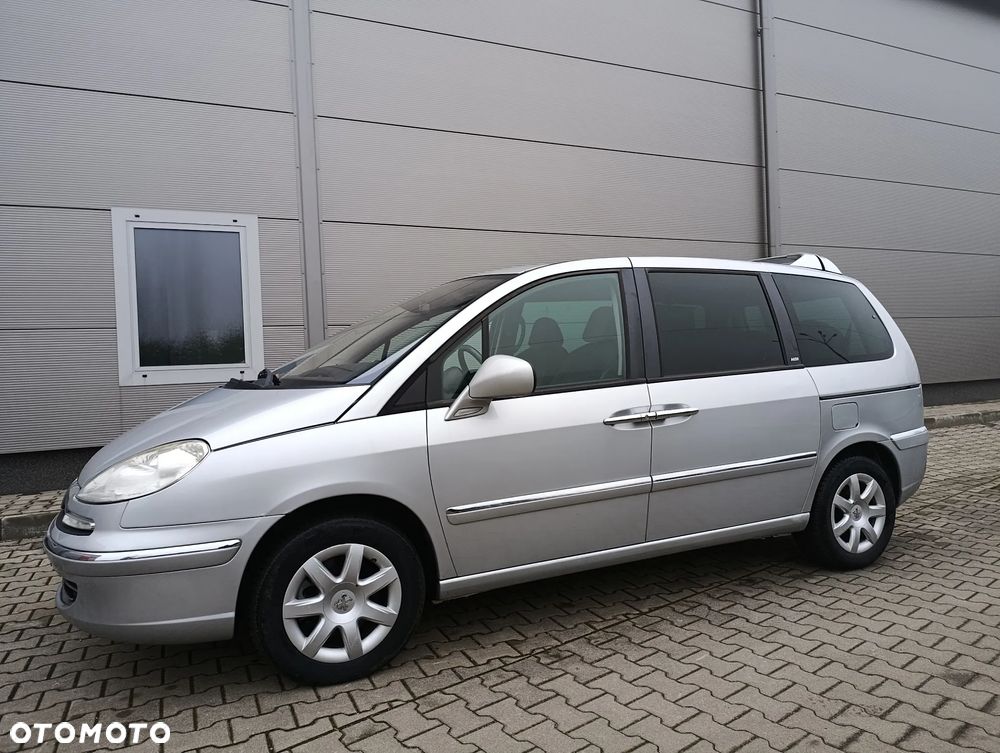 Peugeot 807 HDi 165 Family - 2