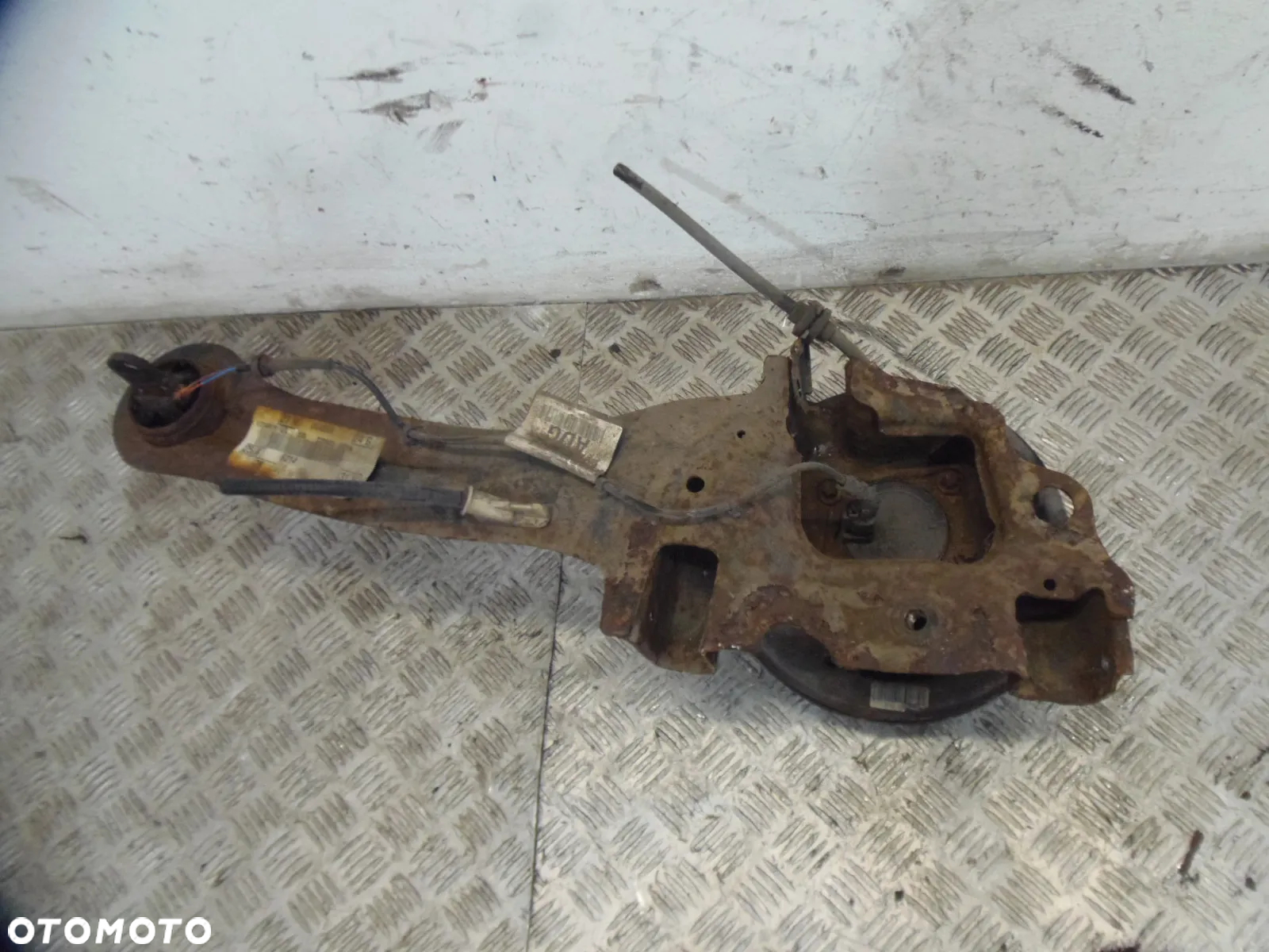 FORD FOCUS MK3 1,6TDCI HB PIASTA ZWROTNICA PRAWA TYLNA - 2