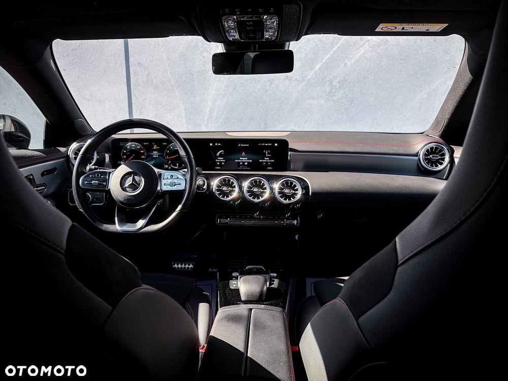 Mercedes-Benz CLA 200 7G-DCT AMG Line - 16