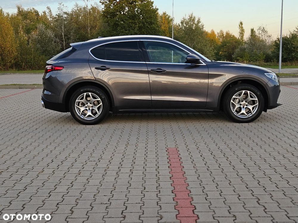 Alfa Romeo Stelvio 2.0 Turbo TI Q4 - 5
