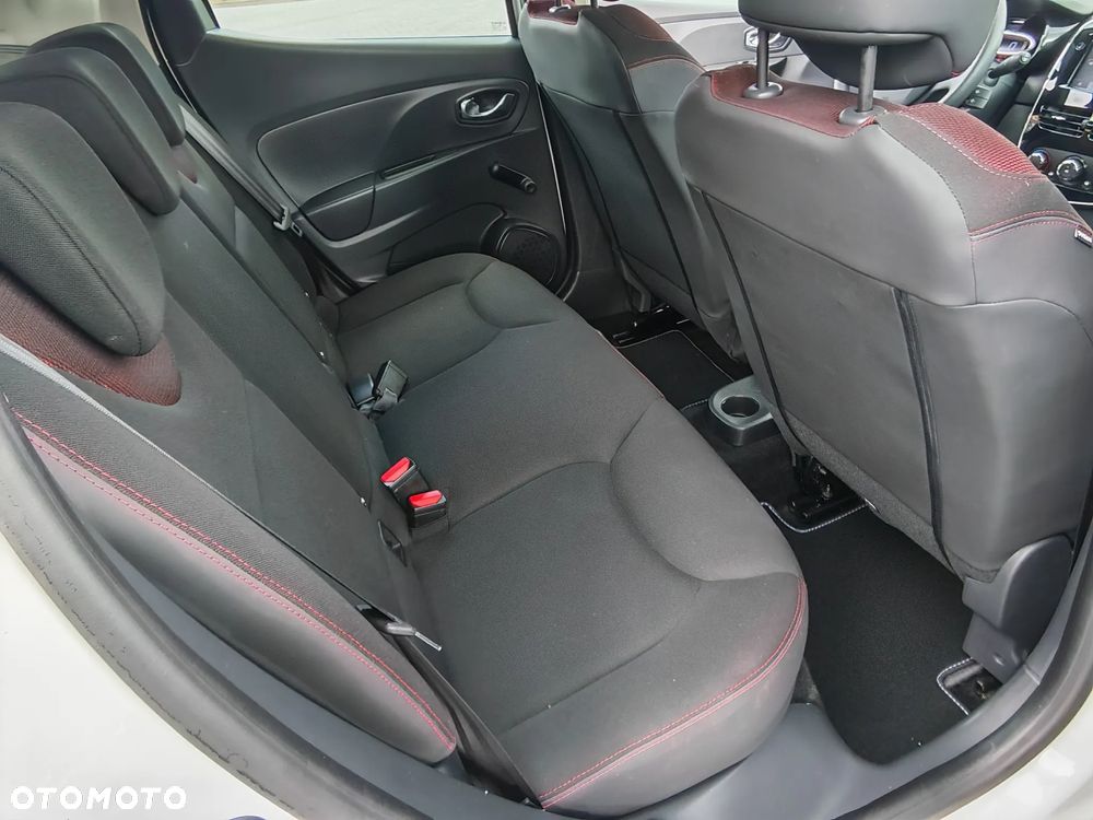 Renault Clio 1.2 16V 75 Life - 22