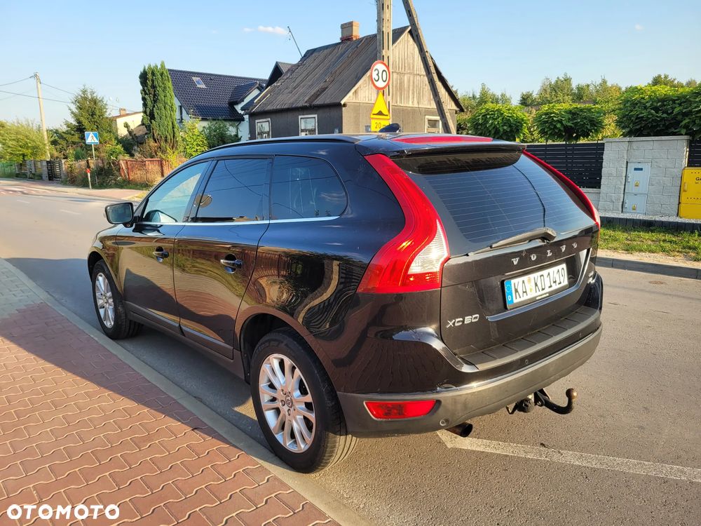 Volvo XC 60 2.4D AWD Momentum - 5