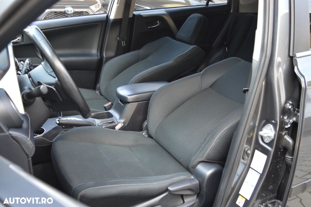 Toyota RAV4 2.2 D-4D 4x4 Automatik Edition - 15