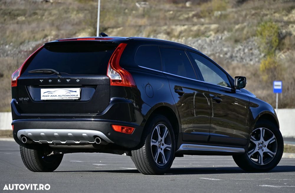 Volvo XC 60 D5 AWD Aut. Summum - 3