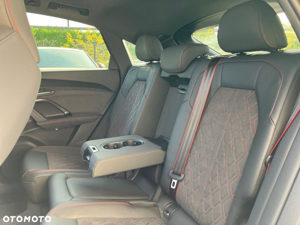 Audi Q5 Sportback - 15