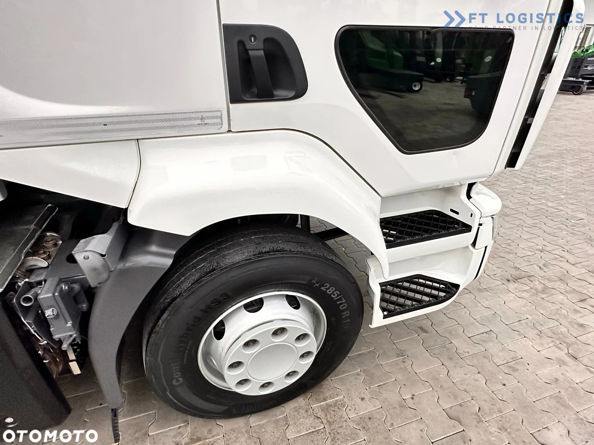 Renault D 250 / AUTOMAT /  ŁADOWNOŚC 5665KG / 4X2 / 18X PALETA / WINDA / BURTY / STAN IDEALNY! - 10