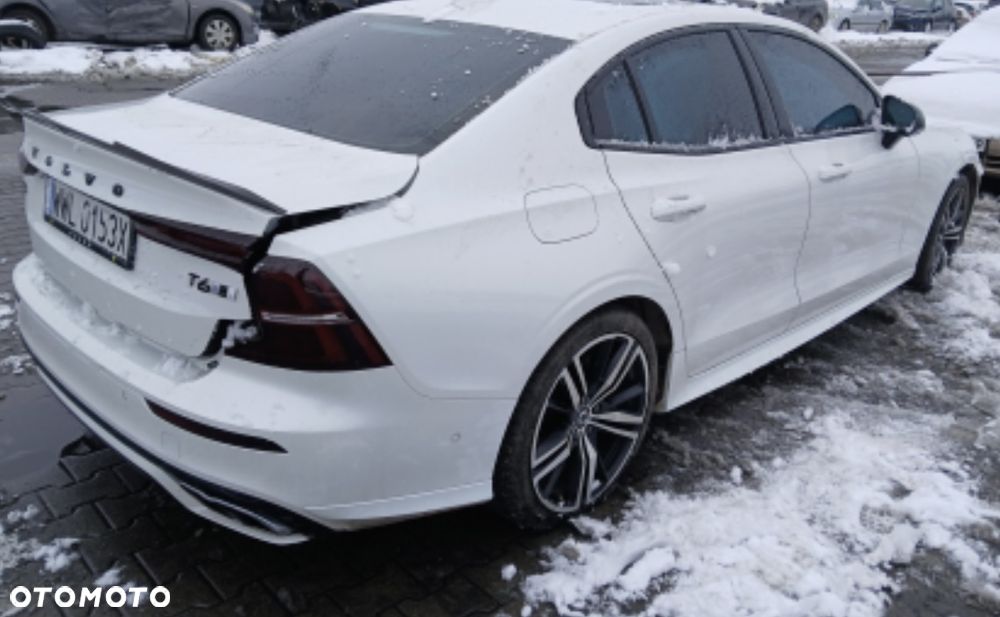 Volvo S60 T6 AWD Geartronic RDesign - 4