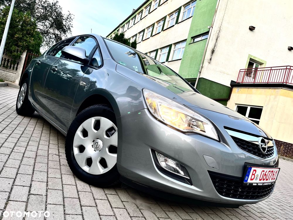 Opel Astra 1.6 Design Edition - 5