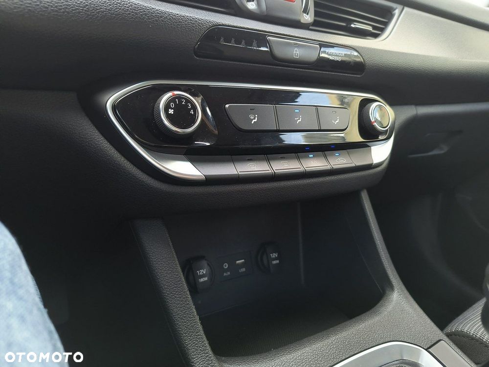 Hyundai i30 1.4 Comfort - 19