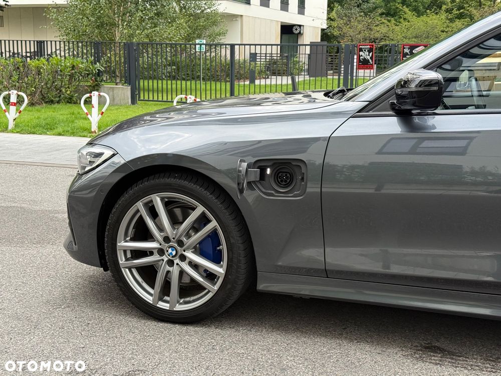 BMW Seria 3 330e M Sport - 10