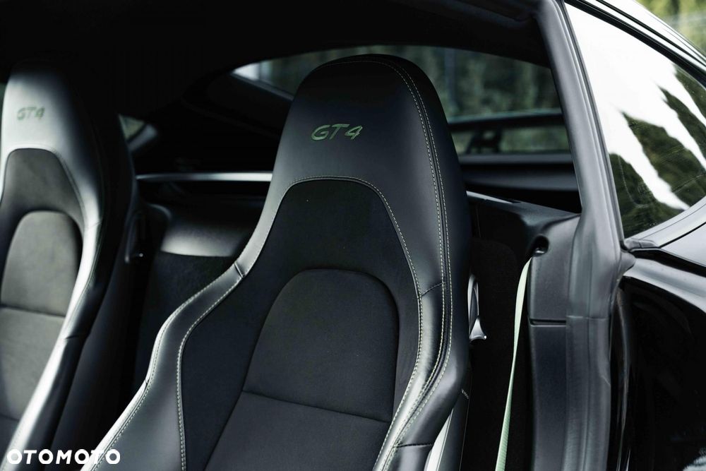 Porsche 718 Cayman GPF GT4 PDK - 9
