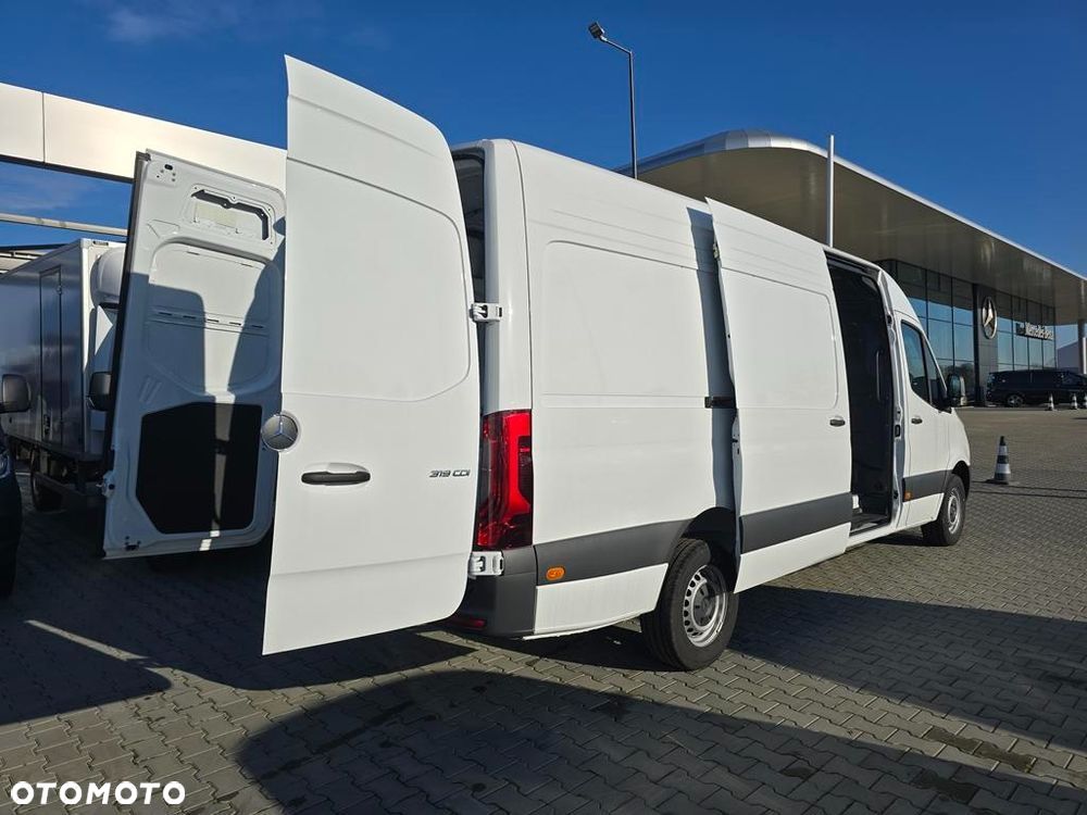 Mercedes-Benz Sprinter 319 CDI Long PRO 9G-Tronic - 21