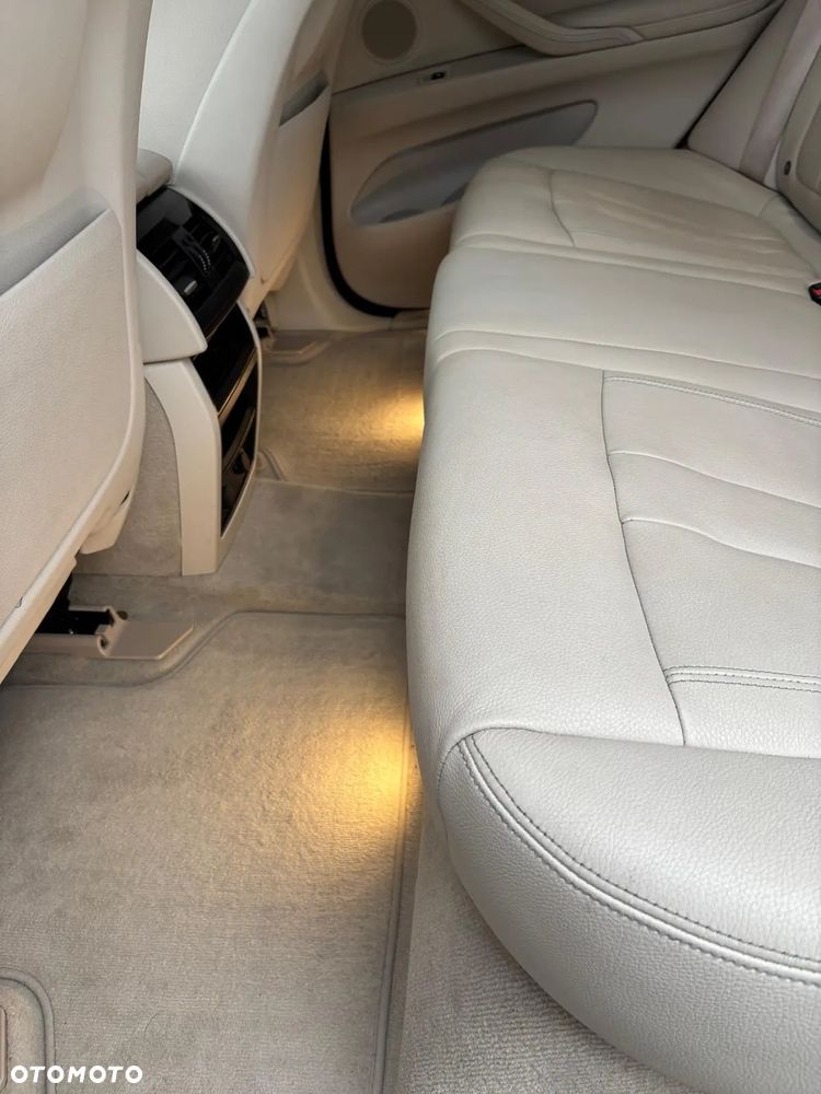 BMW X5 xDrive25d - 12