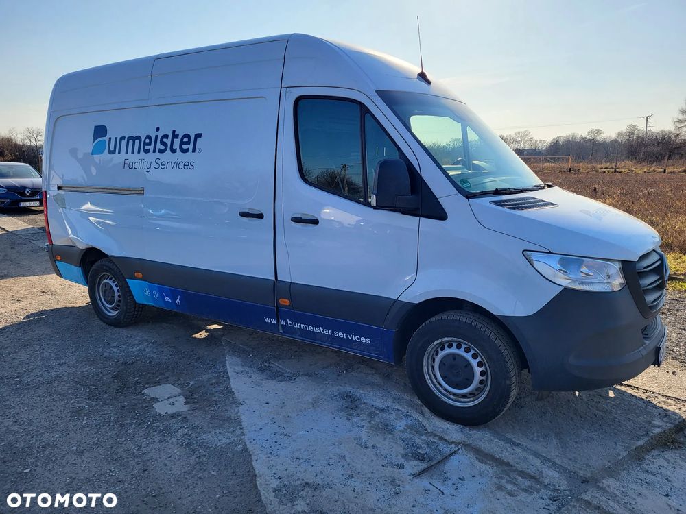 Mercedes-Benz 317 - 2