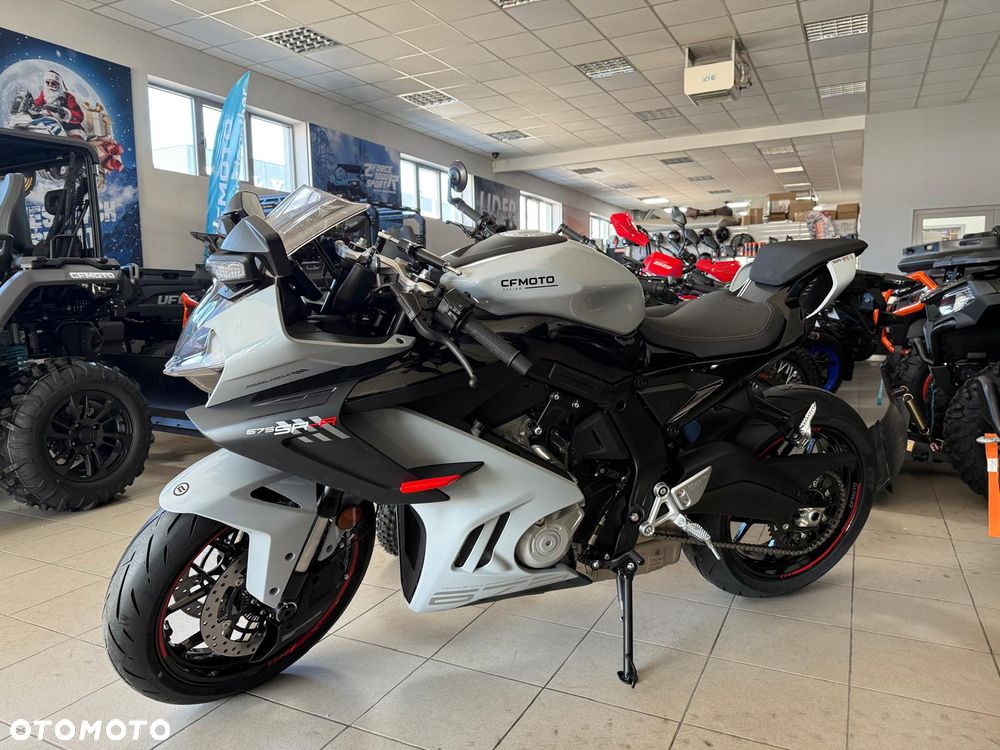 CFMoto 675SR - 5