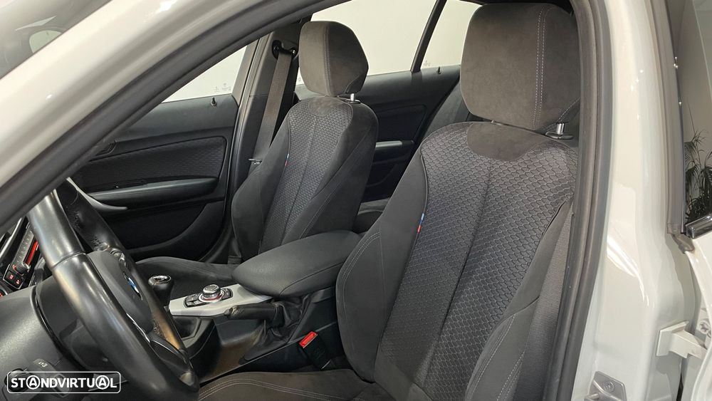 BMW 120 d Pack M - 18