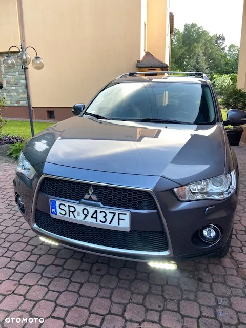 Mitsubishi Outlander 2.0 DID Intense - 3