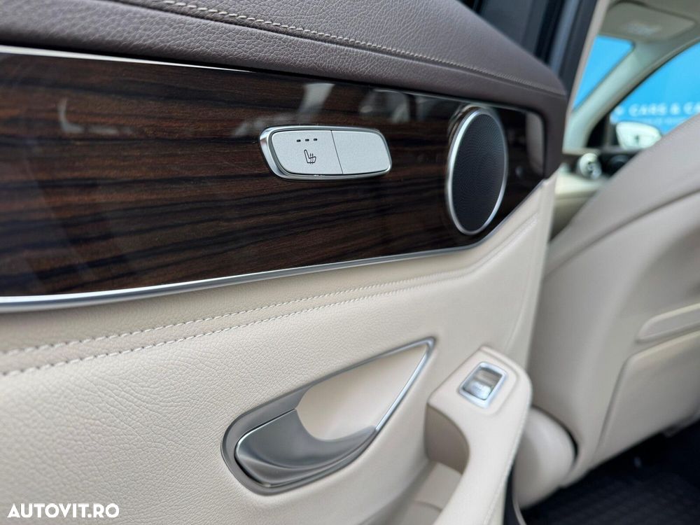 Mercedes-Benz GLC - 12