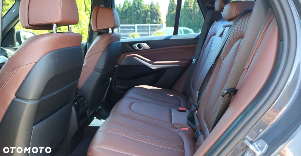 BMW X5 xDrive40d mHEV - 16