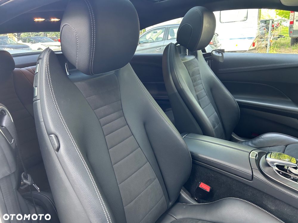 Mercedes-Benz Klasa E 220 d Coupe 4-Matic 9G-TRONIC - 14