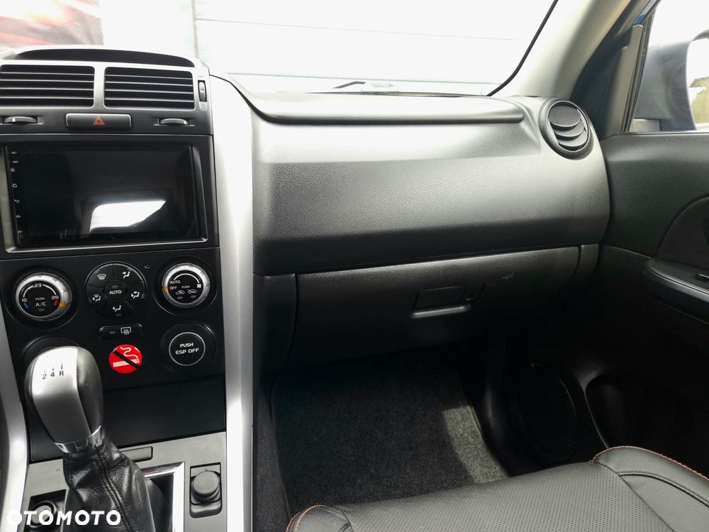 Suzuki Grand Vitara 1.6 Club - 37