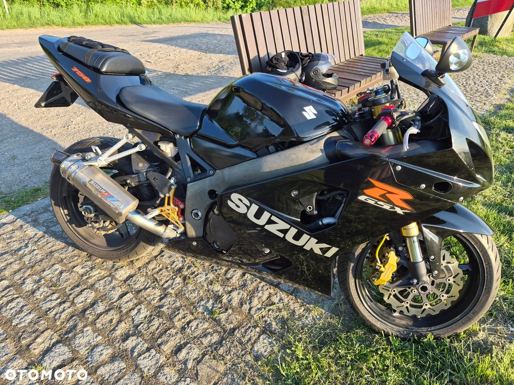 Suzuki GSX-R - 4