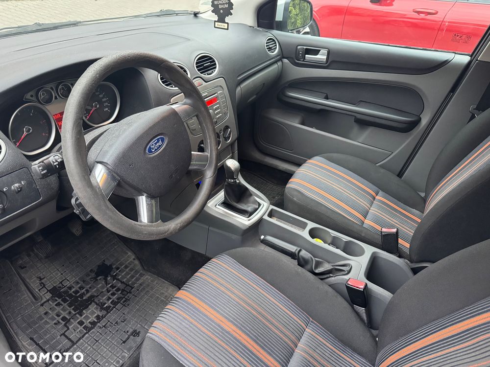 Ford Focus - 12