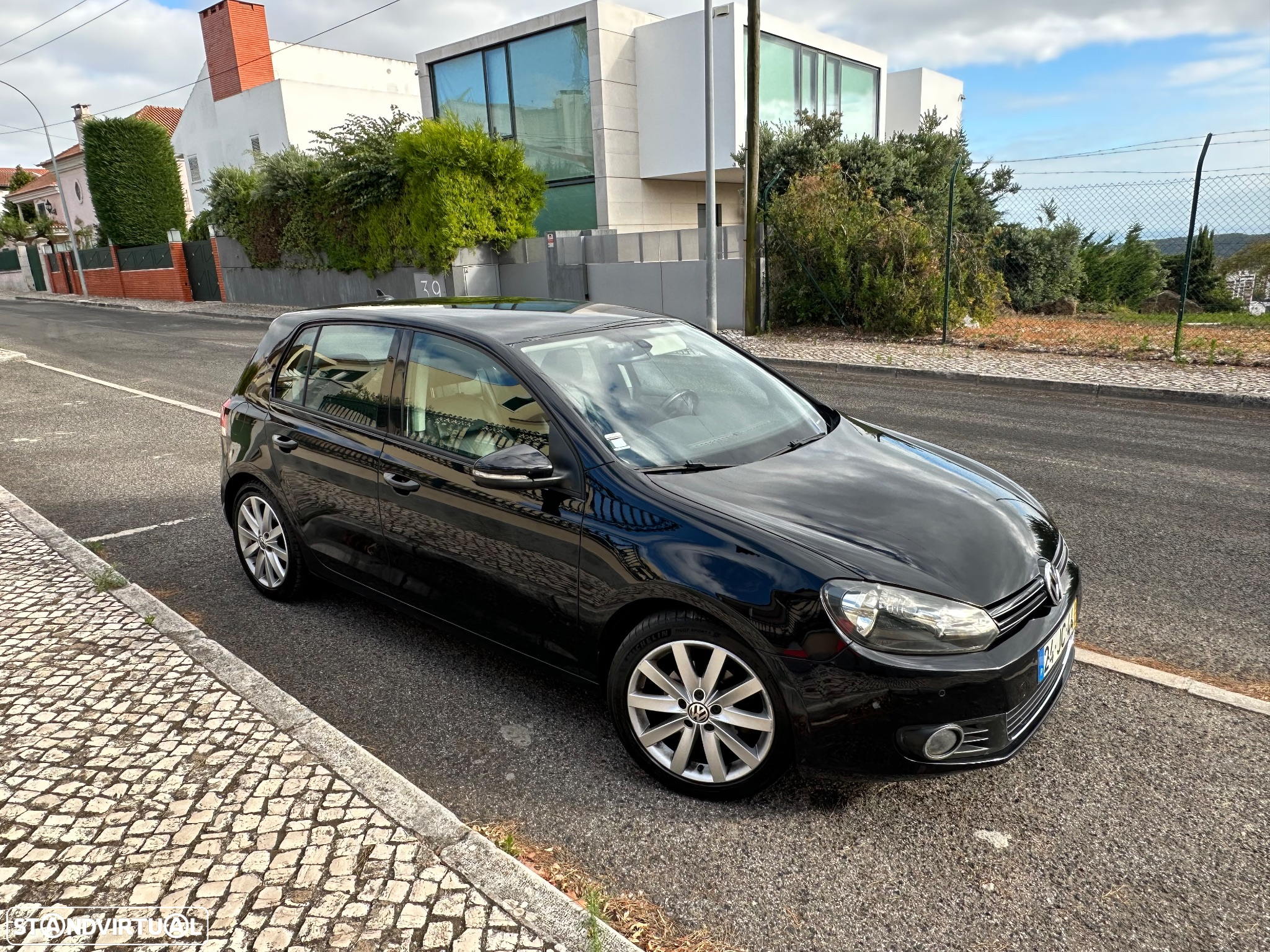 Peugeot 2008 - 11