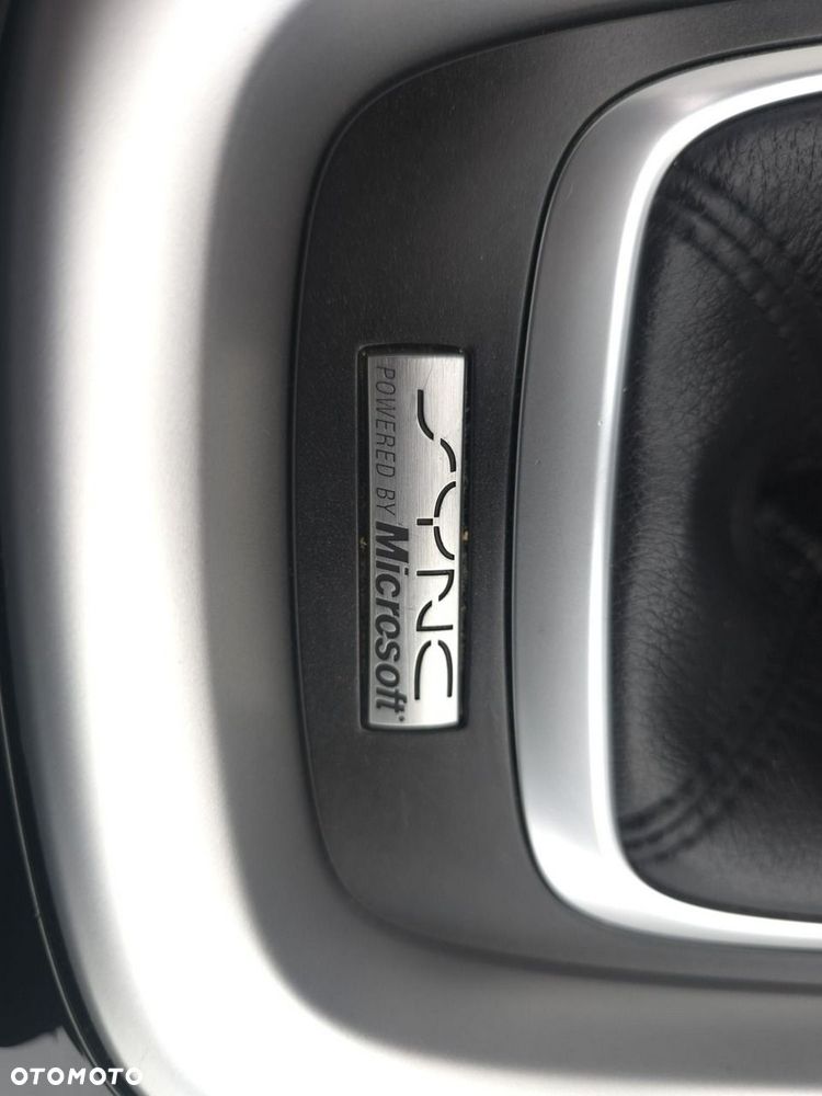 Ford Mondeo - 25