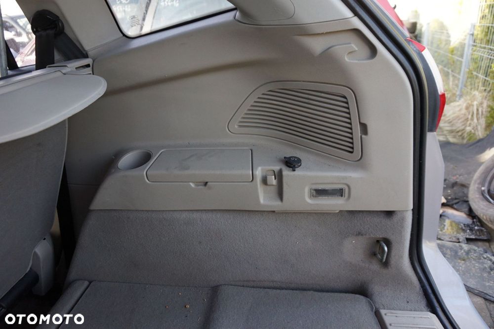 BOCZEK TAPICERKA BAGAŻNIKA PRAWA GRAND C-MAX II MK2 CB7 1747435 1844969 BEŻOWY FORD 2010-2019 - 1