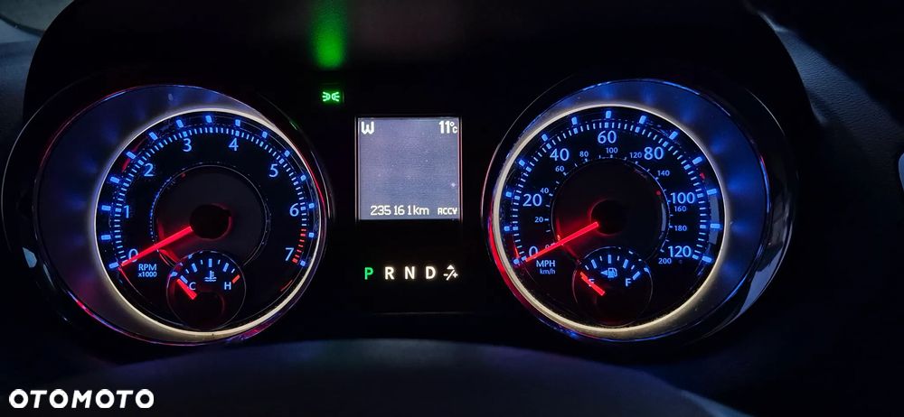 Chrysler Town & Country 3.6 Limited - 11