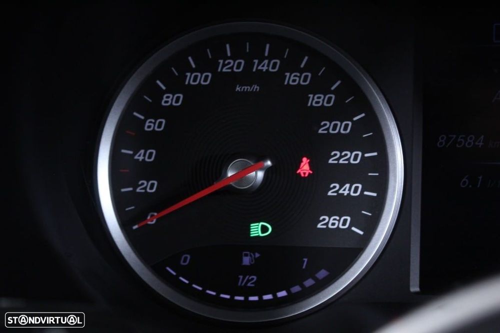 Mercedes-Benz GLC 200 d - 27