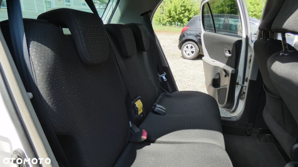Toyota Yaris 1.33 2010 - 24