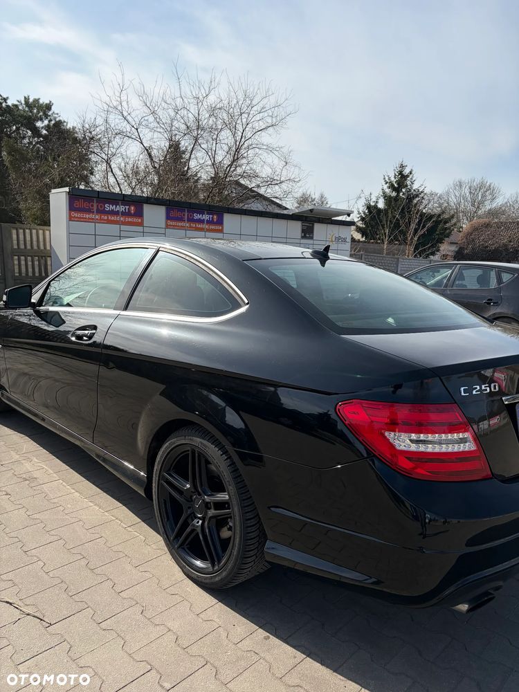 Mercedes-Benz Klasa C 250 (BlueEFFICIENCY) 7G-TRONIC - 8
