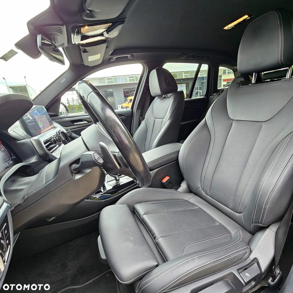 BMW X3 xDrive20d mHEV - 10