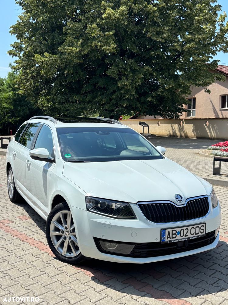 Skoda Octavia 2.0 TDI DSG Style - 1