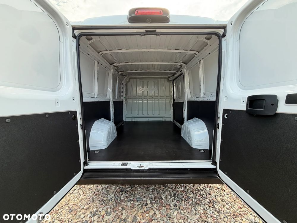Fiat DUCATO L2H1 2.3 MultiJet 140KM Salon Polska Pierwszy Wł 100% Bezwypadkowy Kamera, Radio z ekr. dotykowym, Tempomat, Ogr.. Kier. skórzana, Klimatyzacja automatyczna, 2 komplety opon, Możliwość finansowania!! VAT-1 Kredyt Leasing!! - 38