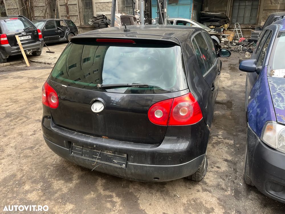 Dezmembrez VW Volkswagen Golf 5 negru 1,9 TDI 2007 BKC - 6