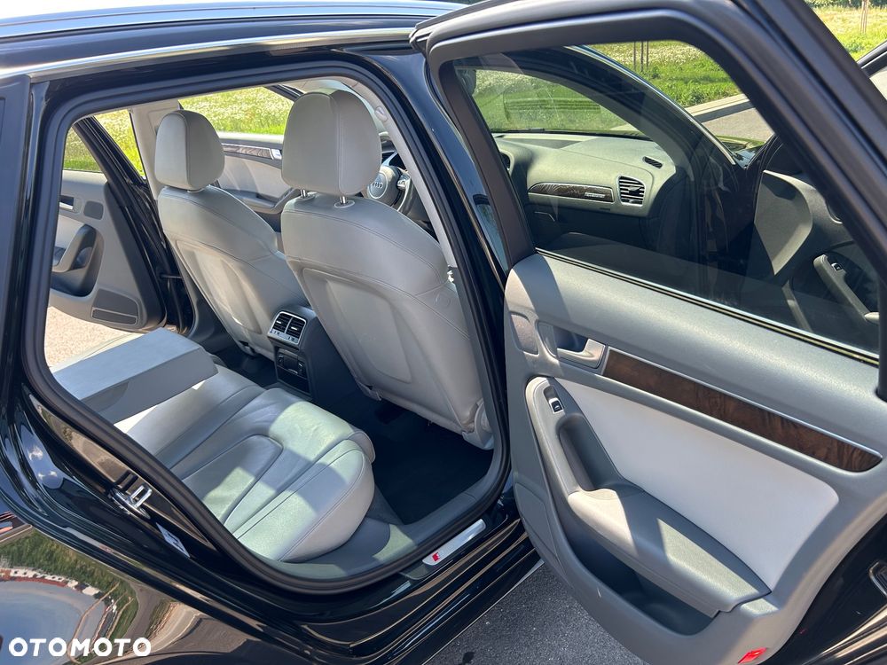Audi A4 Avant 2.0 TDI clean diesel Quattro S tronic - 30