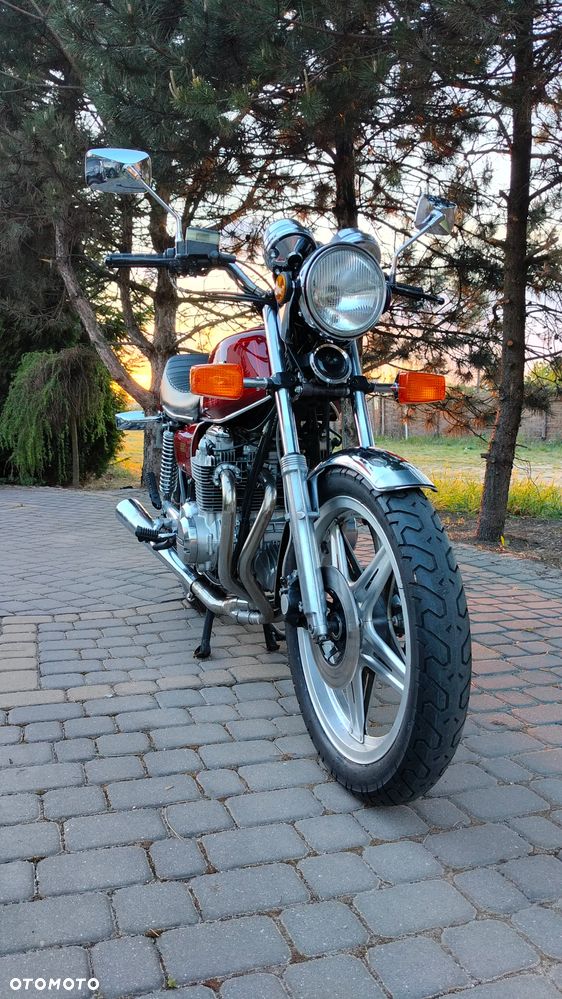 Honda CB - 8