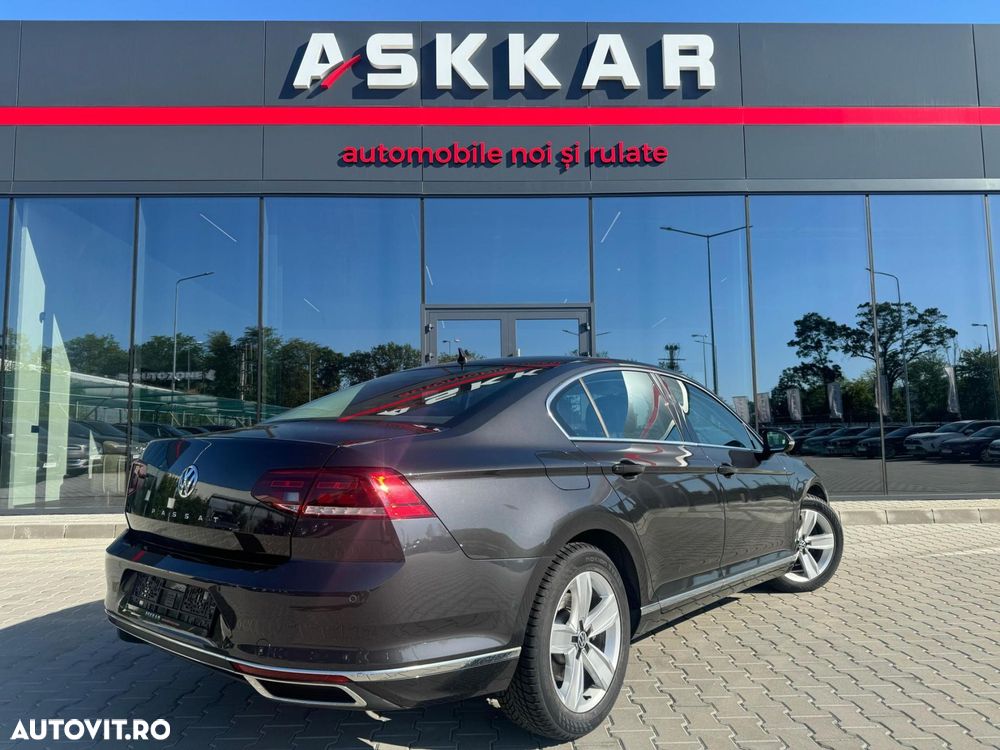 Volkswagen Passat 2.0 TDI DSG Highline - 6