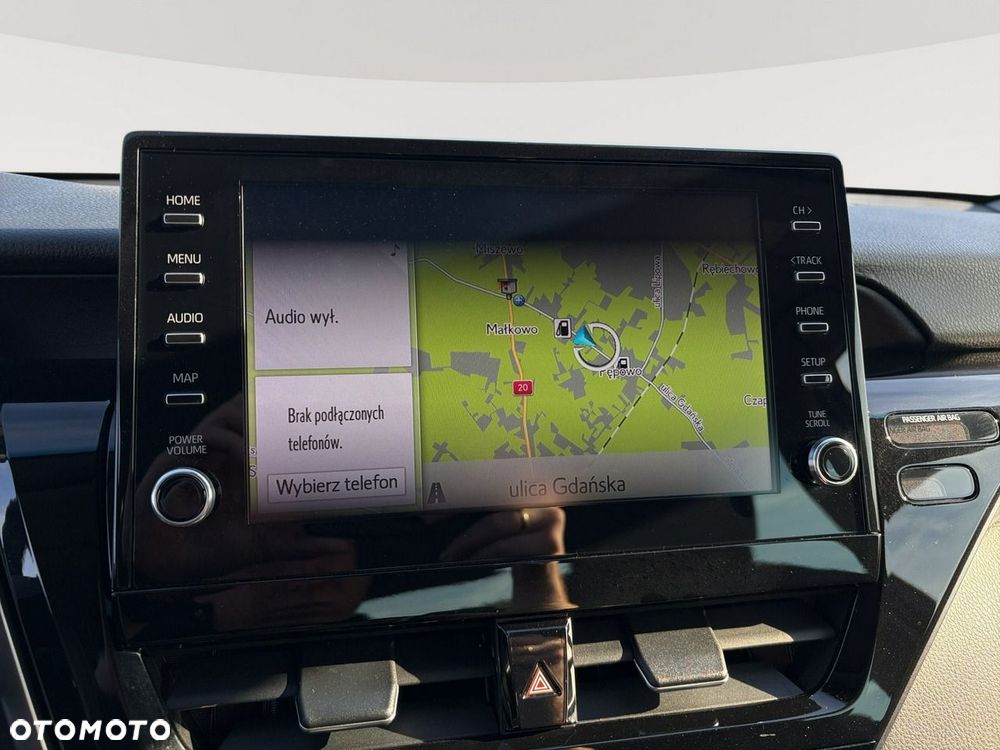 Toyota Camry - 19
